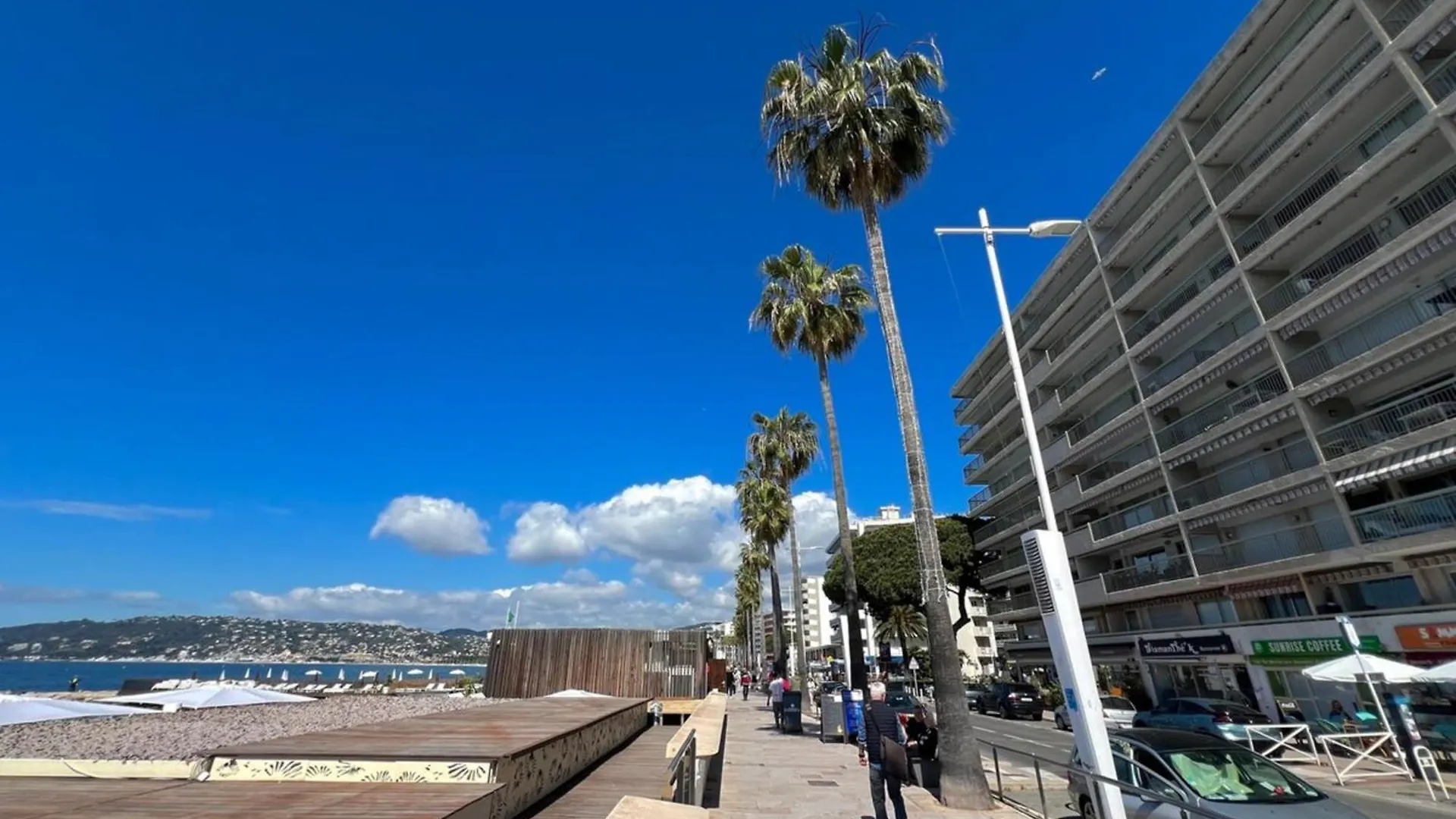 Juan Les Pins - Sea View - 4 People - Parking Apartment France