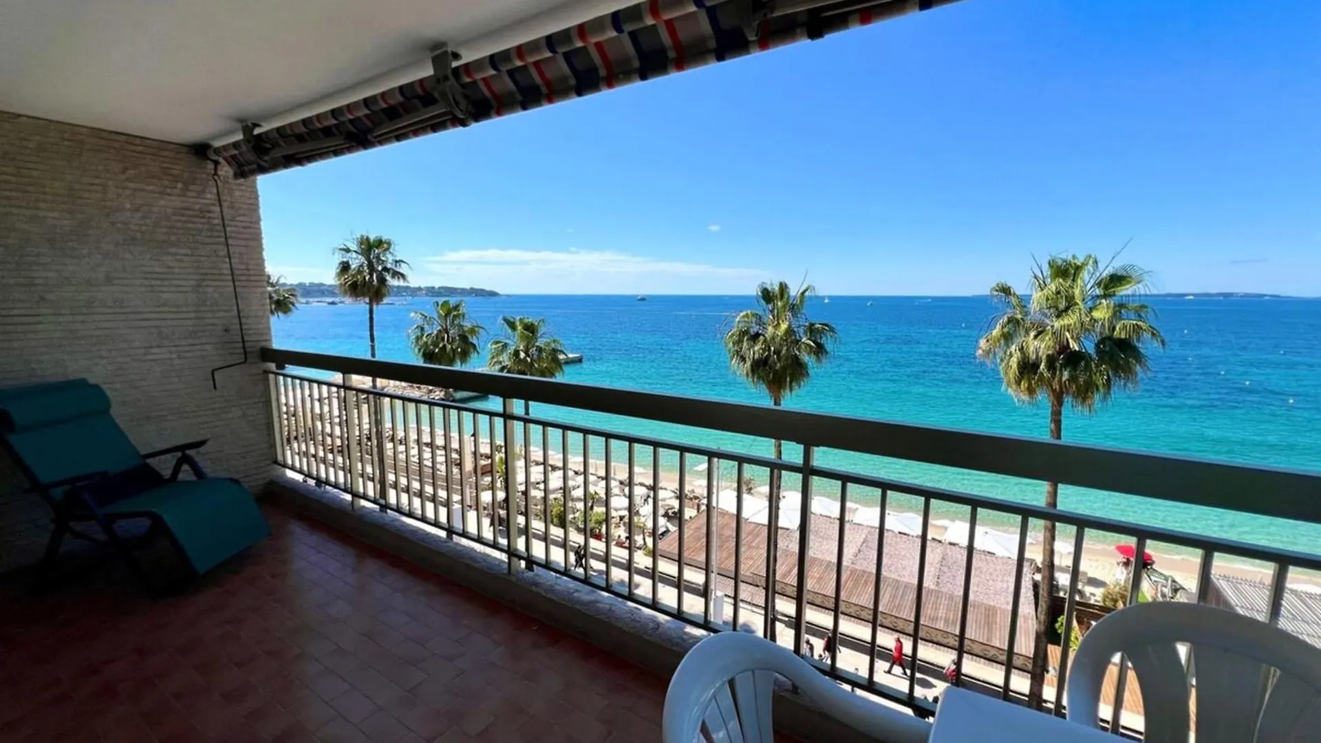 Juan Les Pins - Sea View - 4 People - Parking Apartment 0*, Juan-les-Pins France