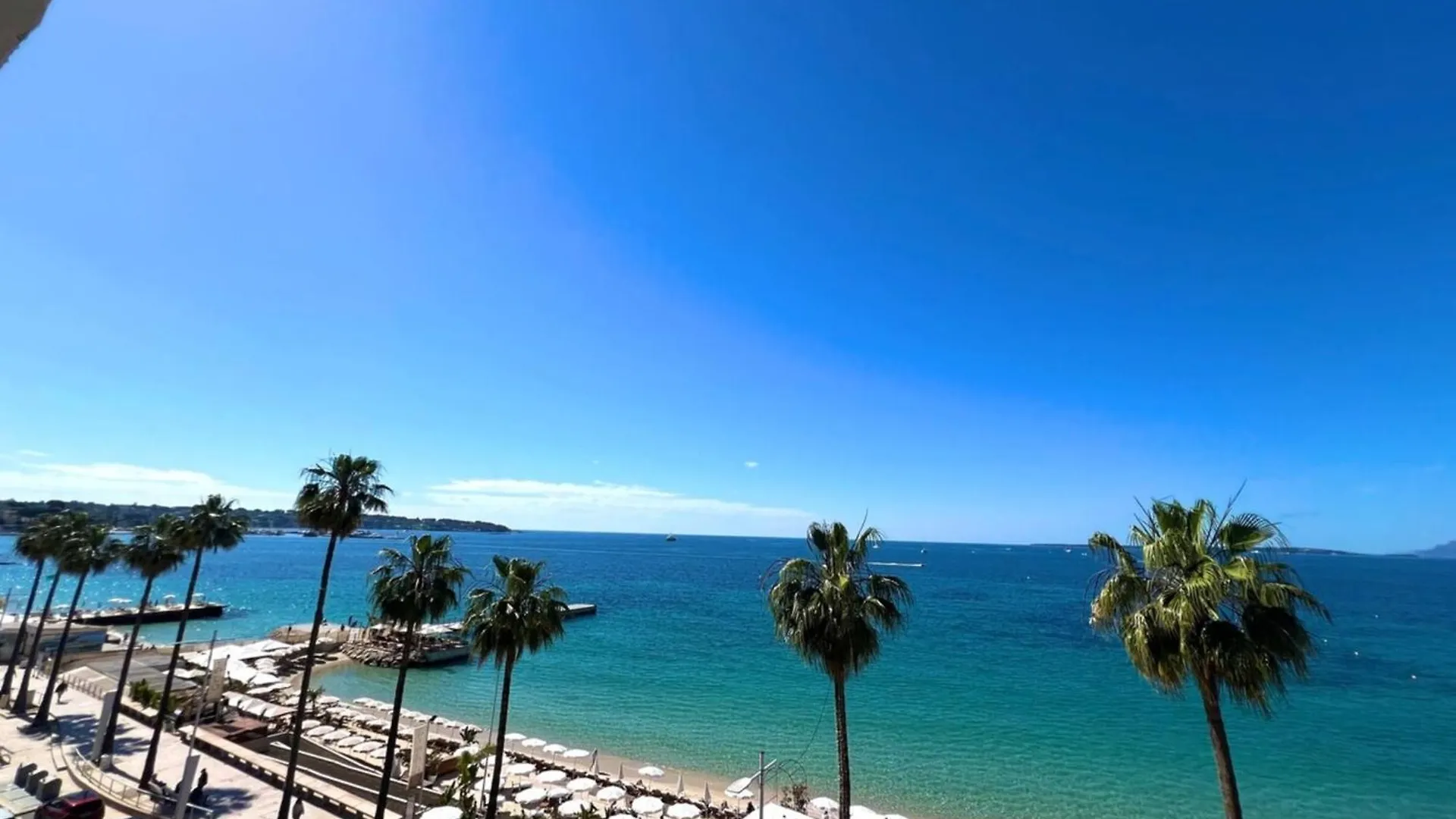 Juan Les Pins - Sea View - 4 People - Parking Apartment  Juan-les-Pins
