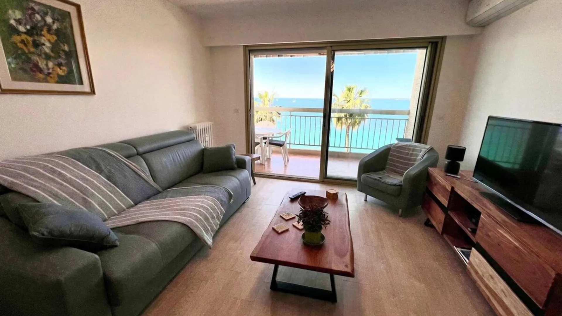 Juan Les Pins - Sea View - 4 People - Parking Apartment 0*, Juan-les-Pins